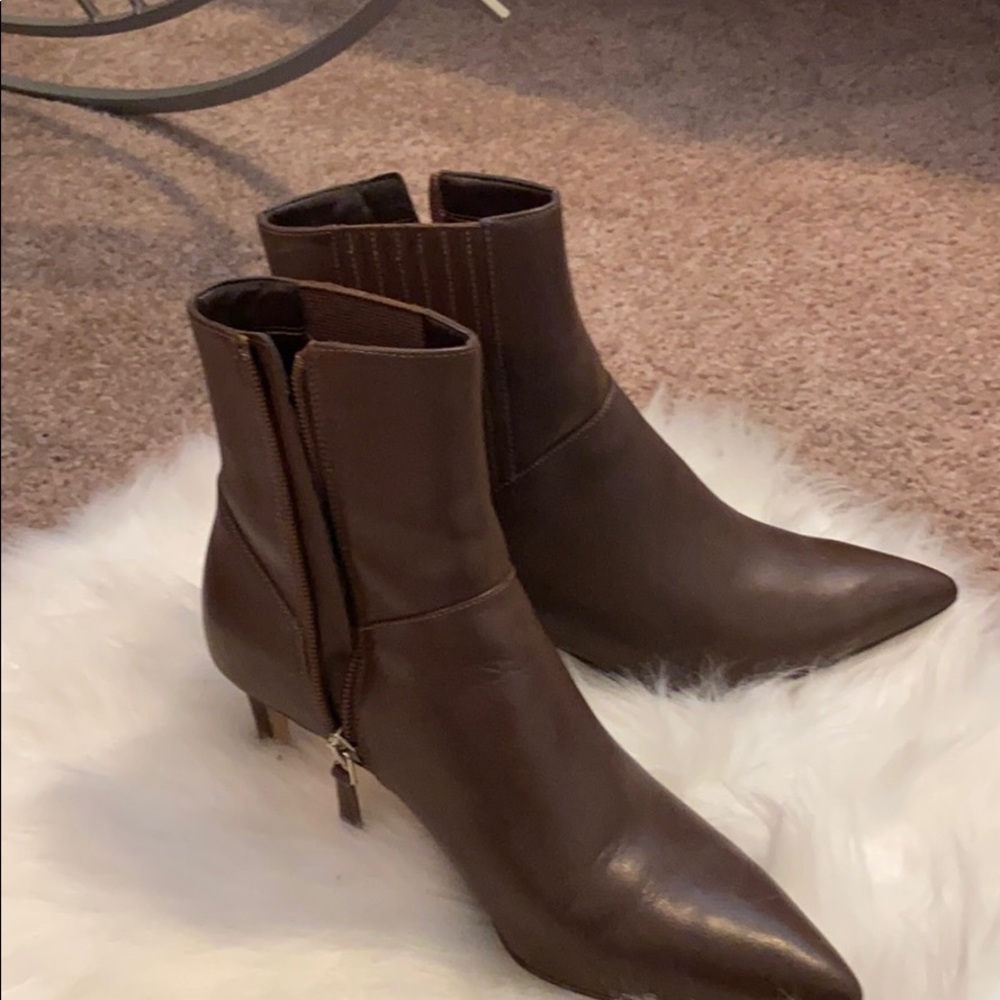 Nine West  boot , very comfortable . Slightly worn